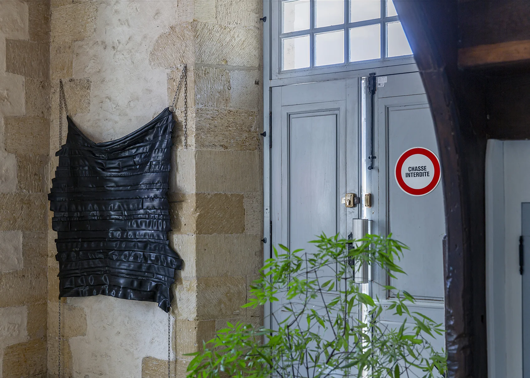 Vue exposition 'Mordre le silence'